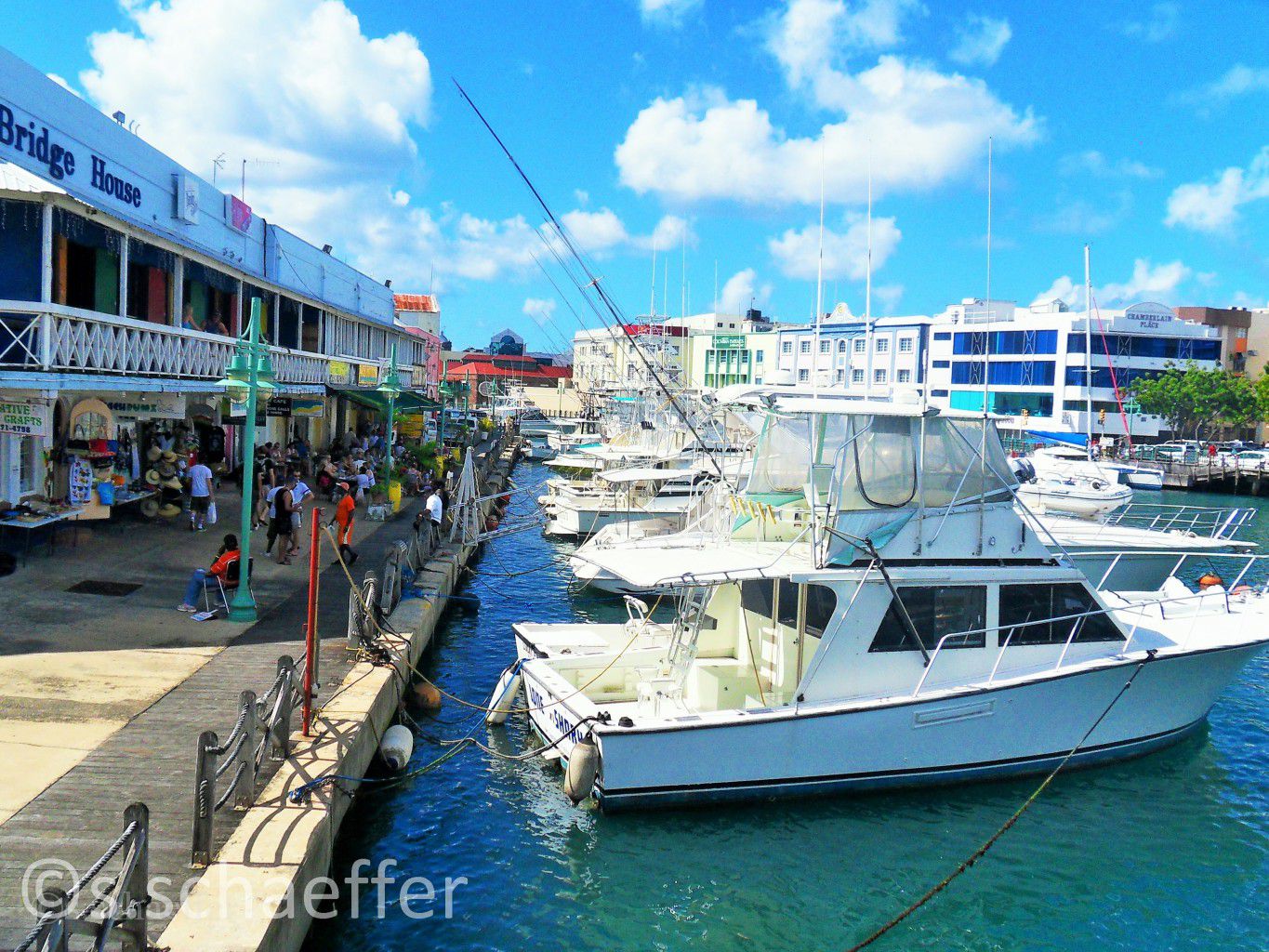 Barbados: Restaurants und Bars am alten Hafen von Bridgetown