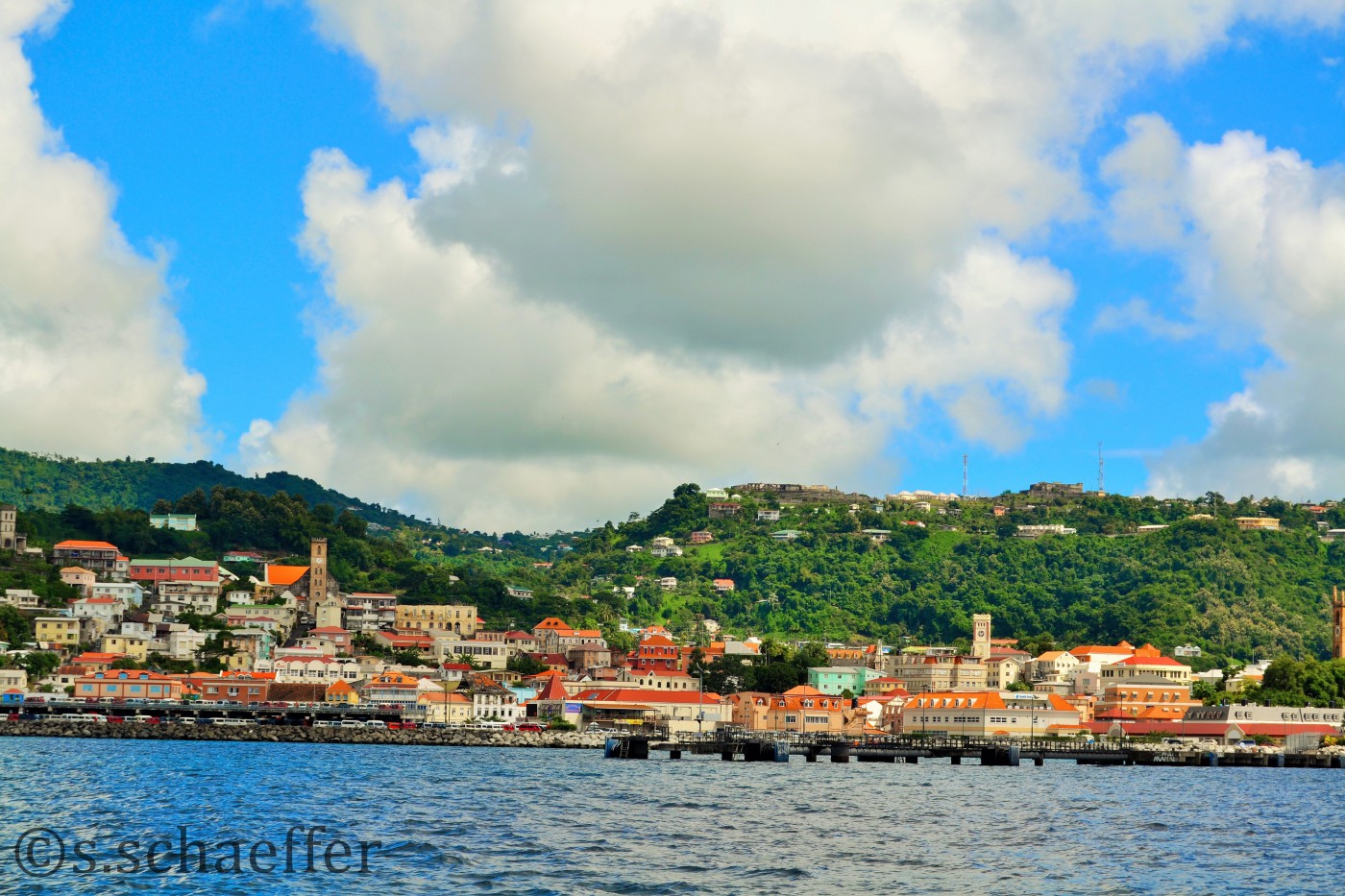 Grenada Hafen von St. George ©s.schaeffer