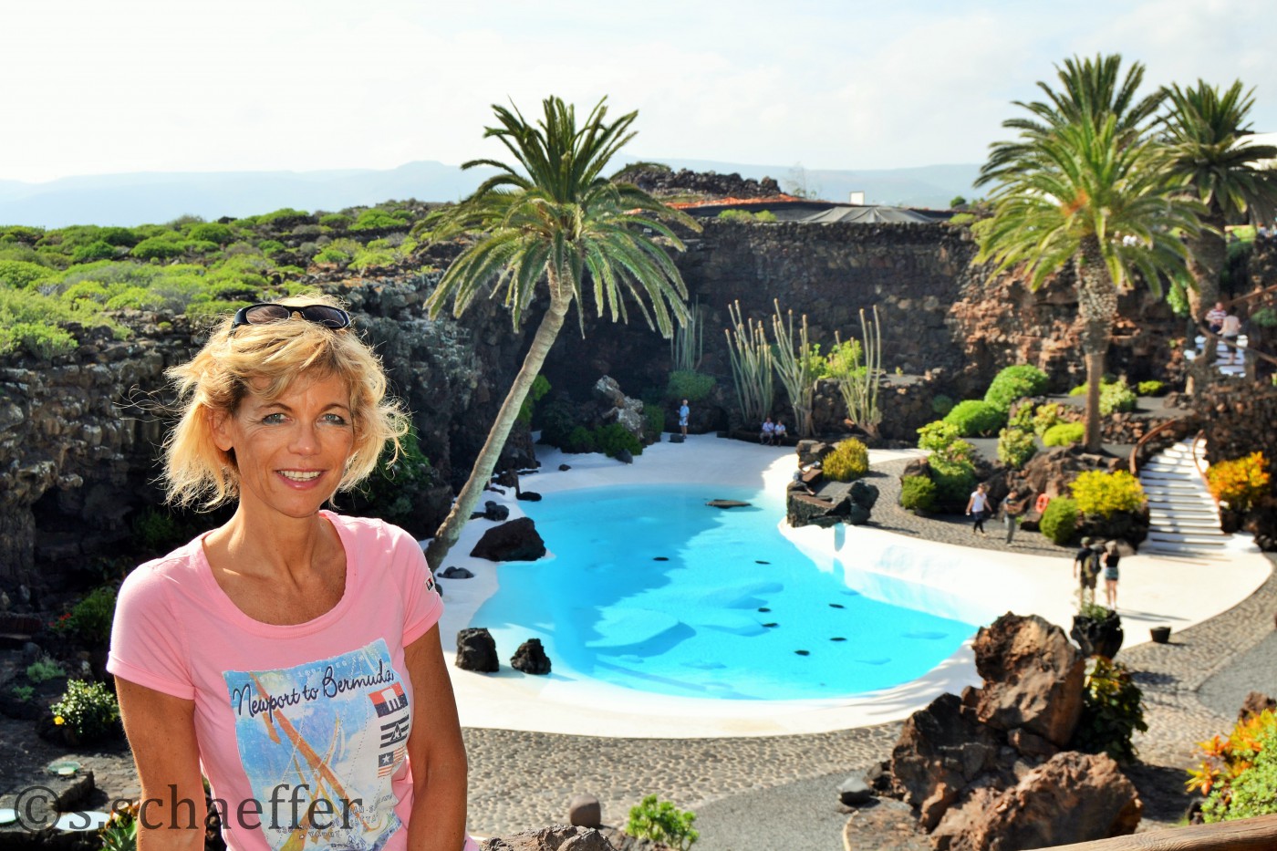 Susanne von diekreuzfahrtblooggerde im Jameo del Agua auf Lanzarote 